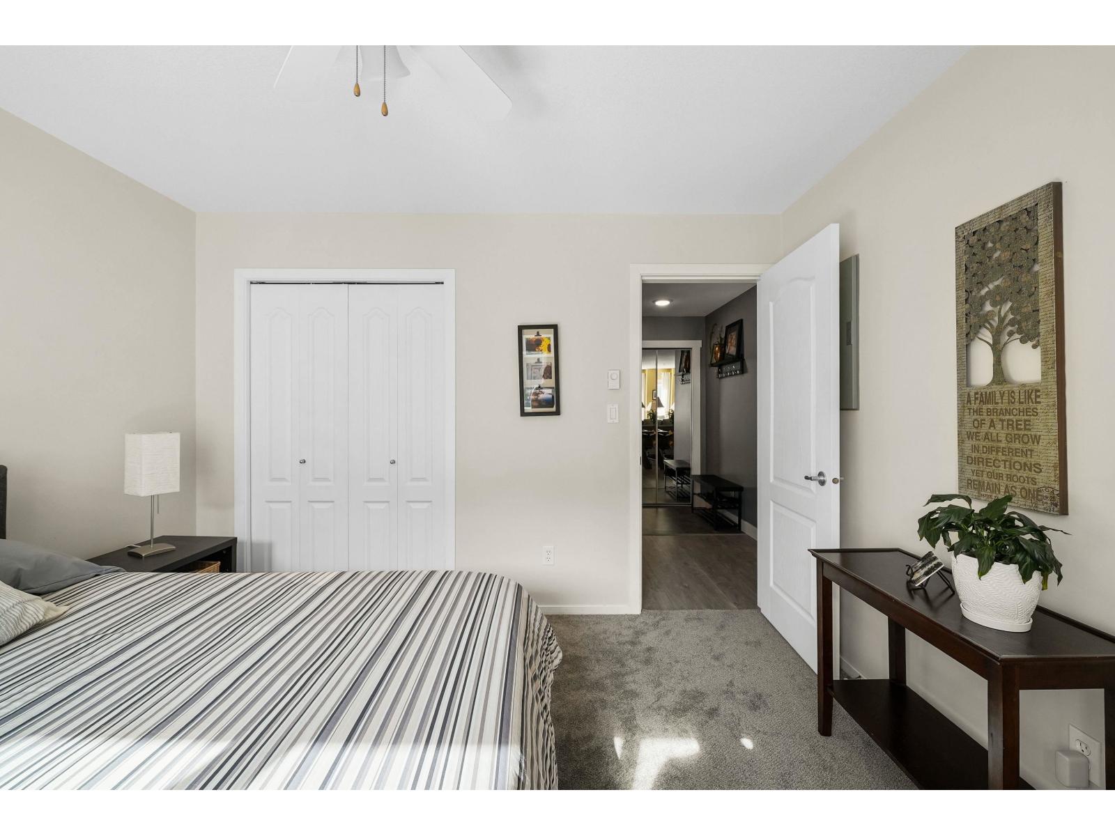 406 22022 49 Avenue Property Photo 17