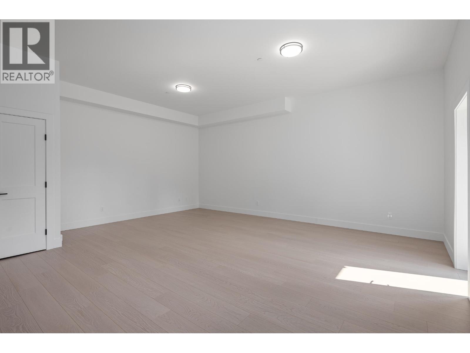 37 3385 Mamquam Road Property Photo 29