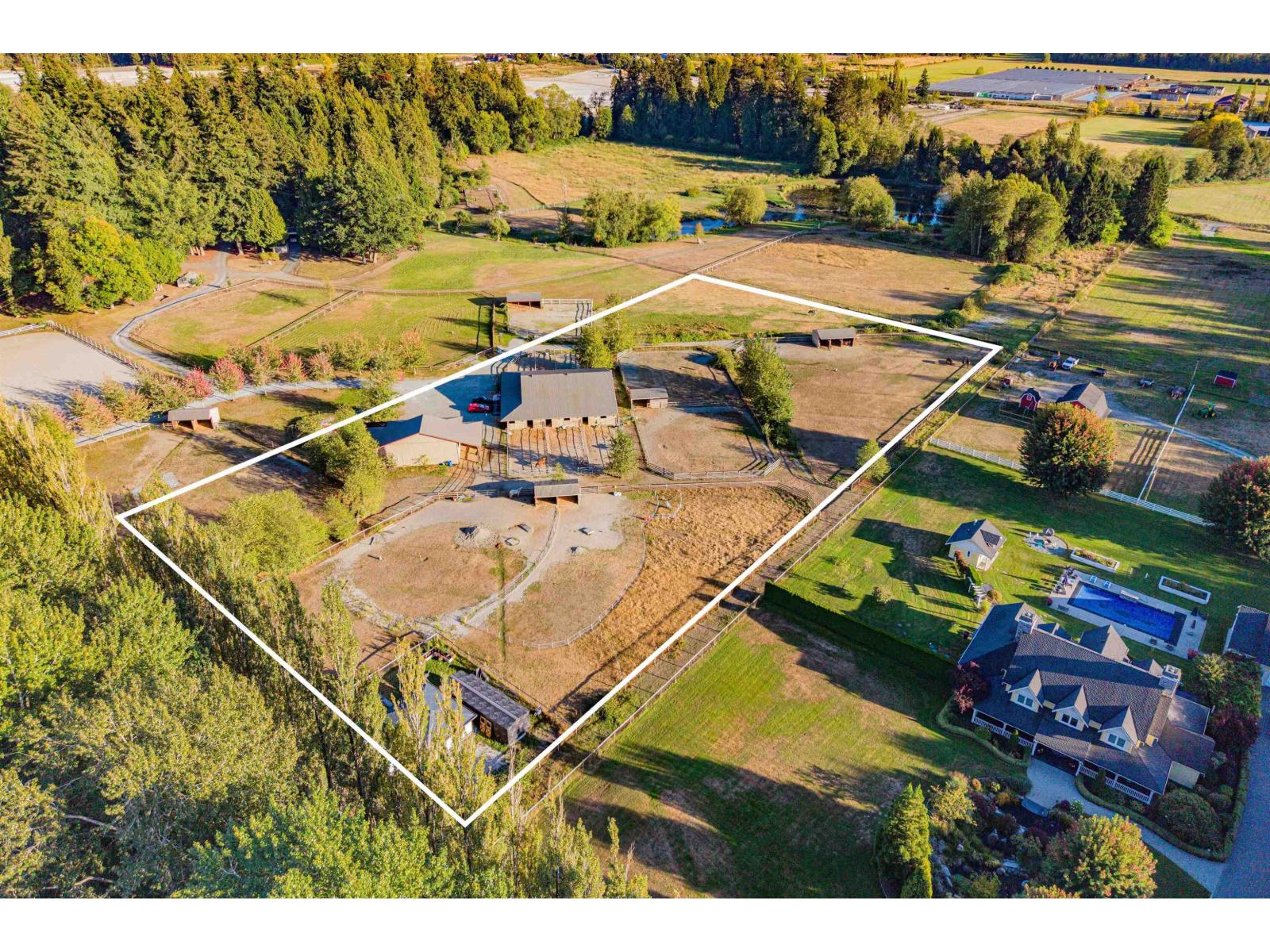 18738 20 Avenue Property Photo 16