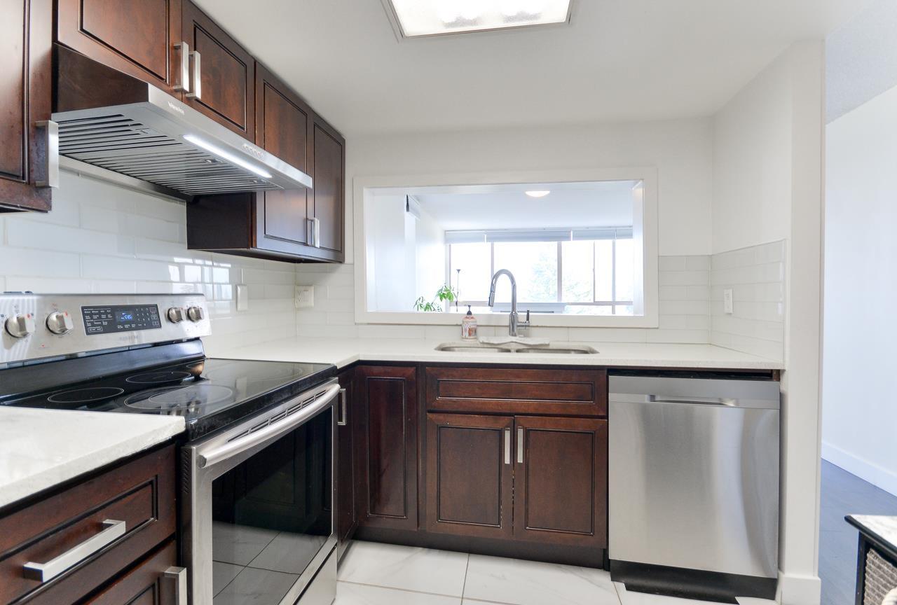 702 14881 103a Avenue Property Photo 9