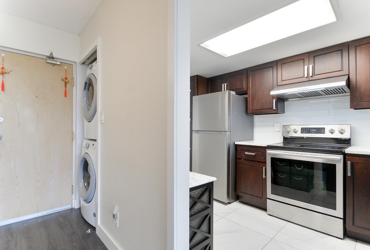 702 14881 103a Avenue Property Photo 10