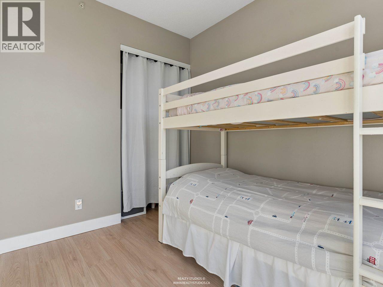 901 9300 University Crescent Property Photo 20