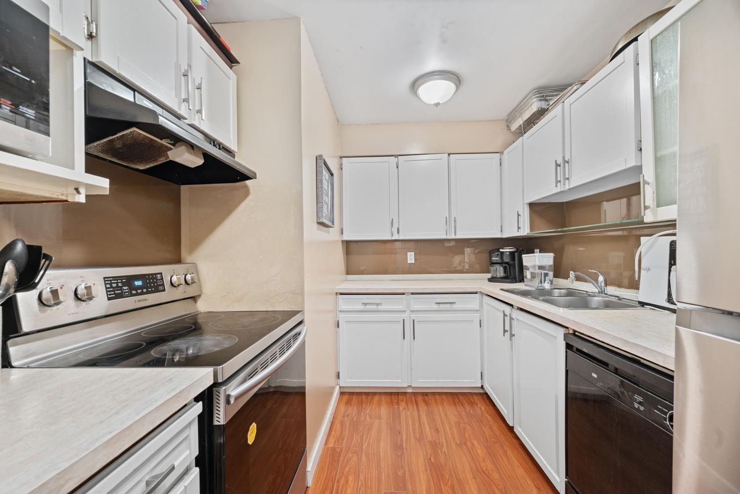 112 10644 151a Street Property Photo 9