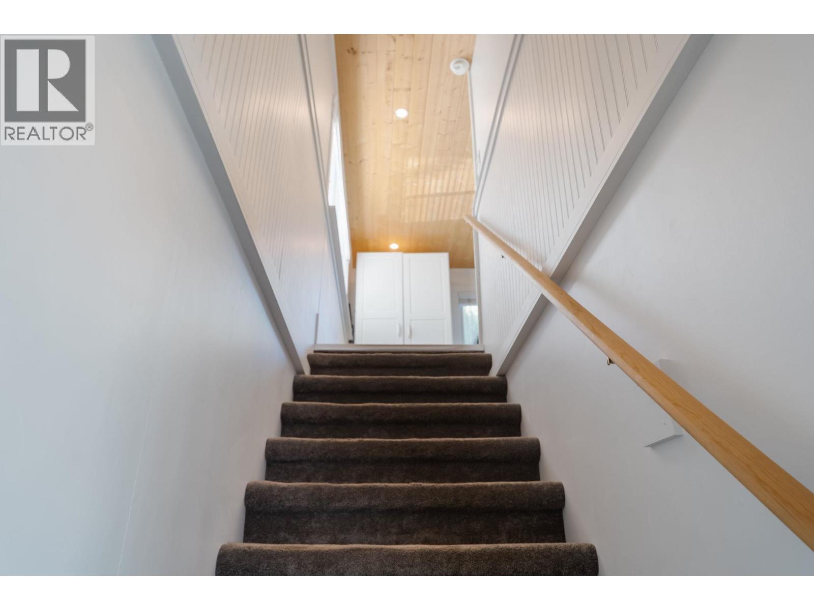 5 23080 Dyke Road Property Photo 16