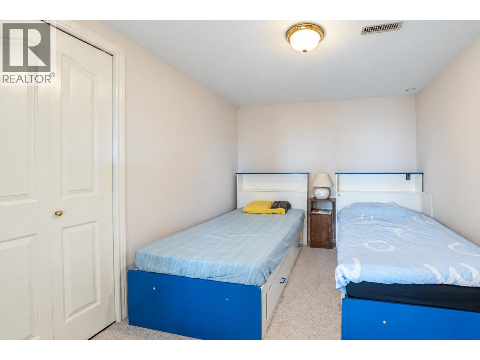 1683 Kingfisher Crescent Property Photo 15