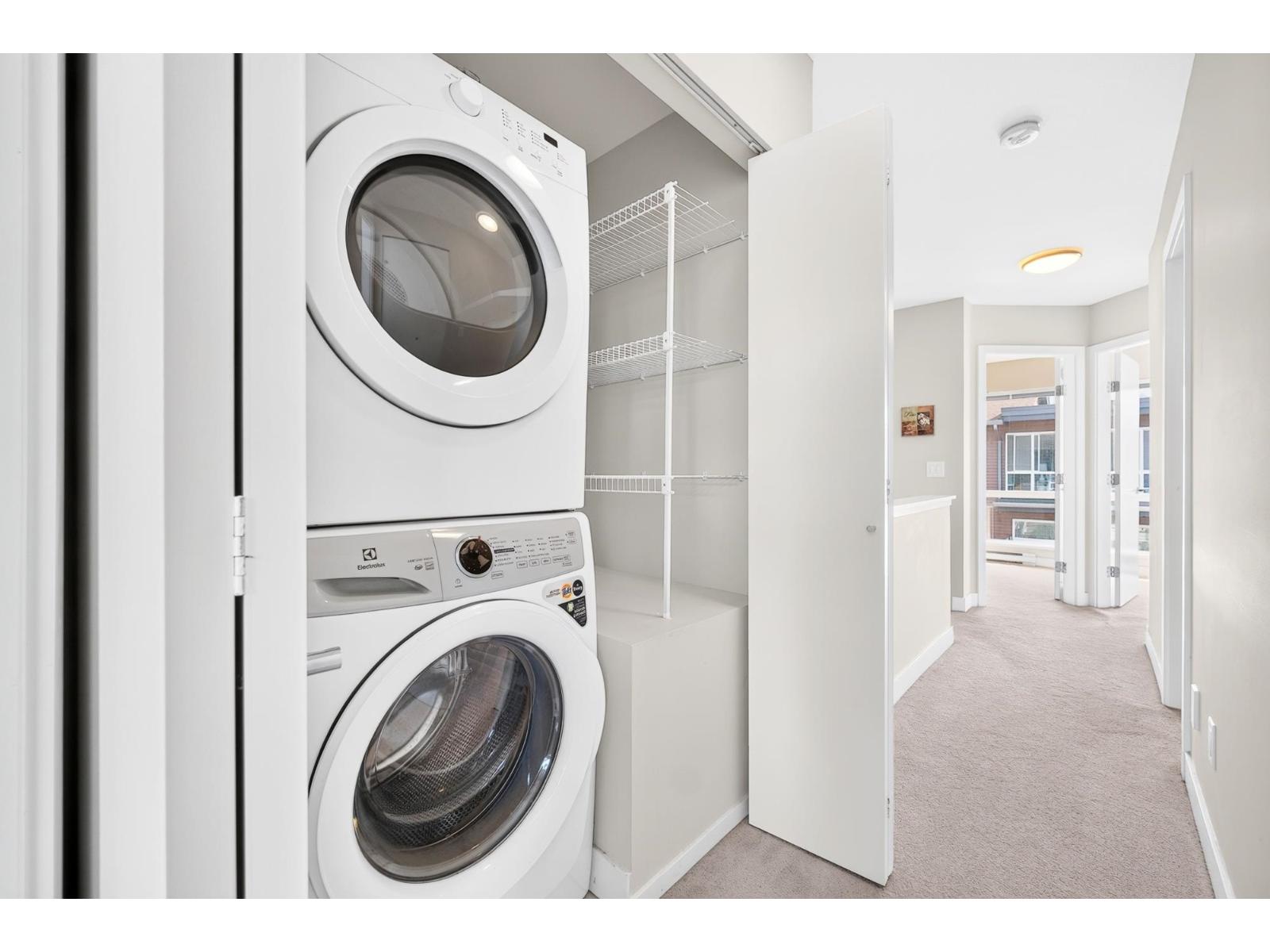 69 16222 23a Avenue Property Photo 17