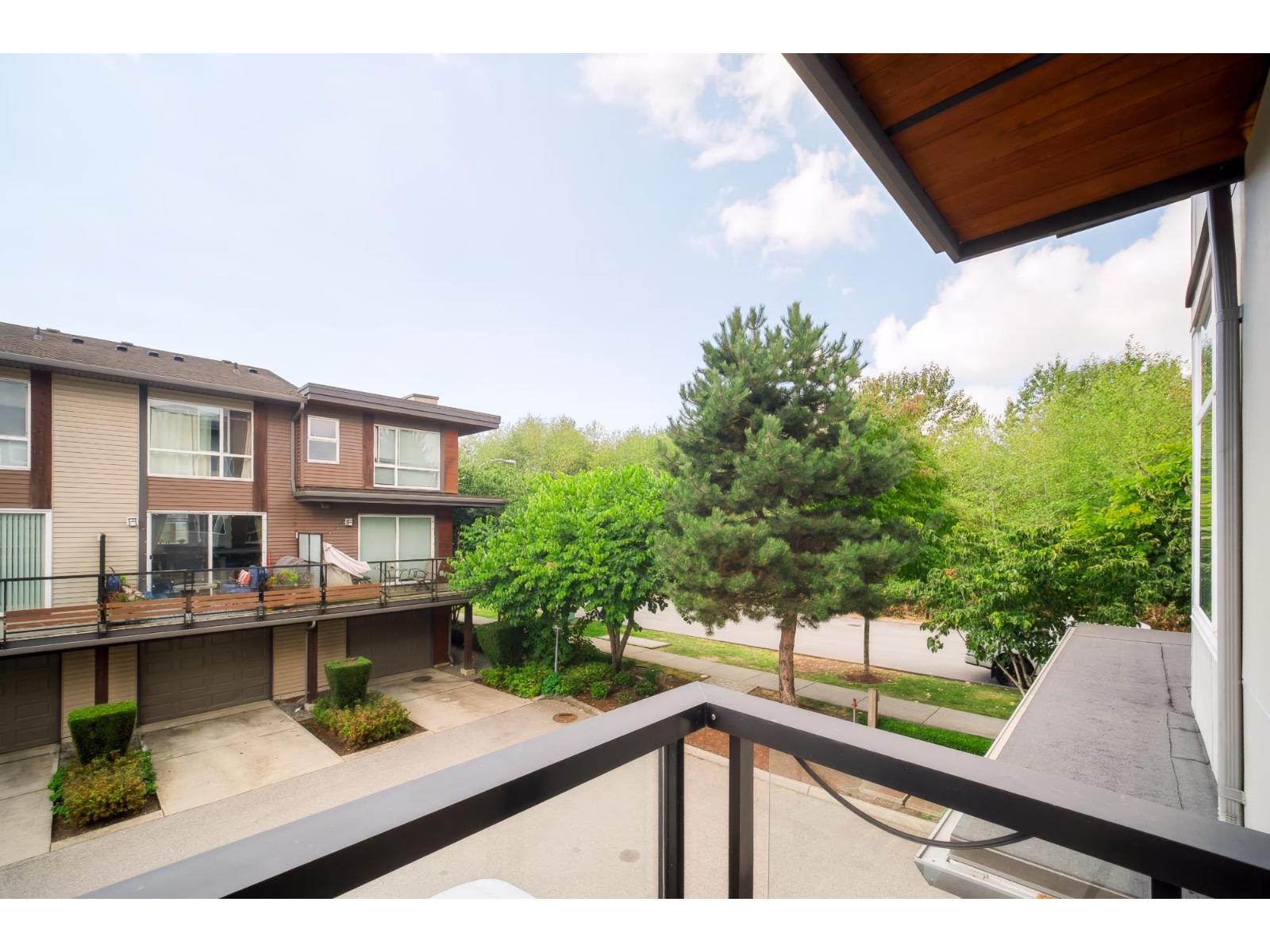 69 16222 23a Avenue Property Photo 19