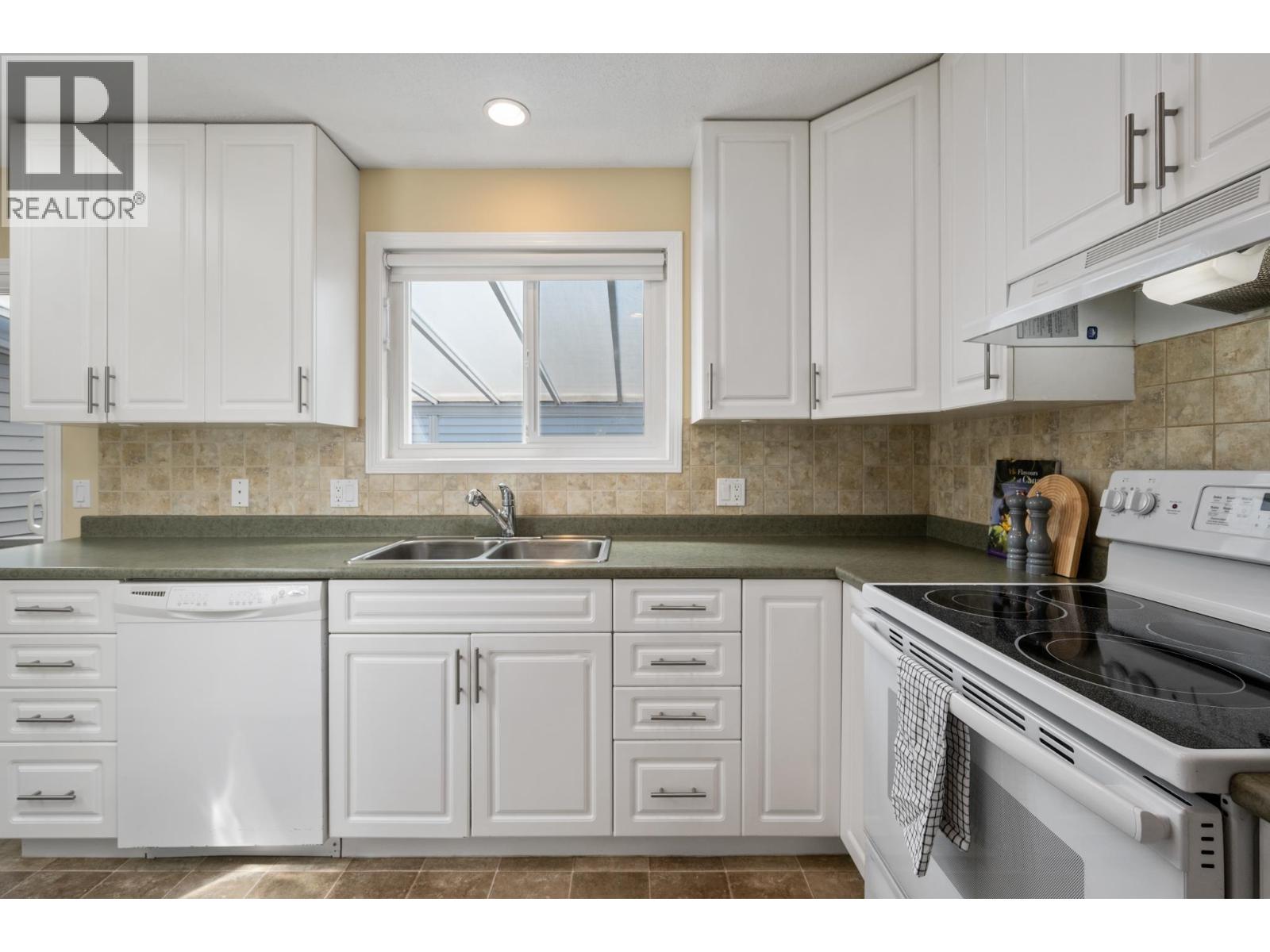 5379 Regatta Way Property Photo 11