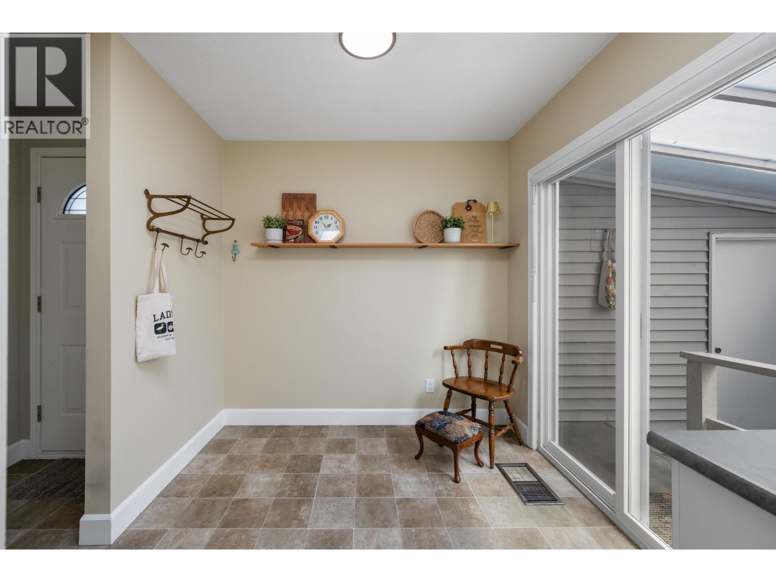 5379 Regatta Way Property Photo 13