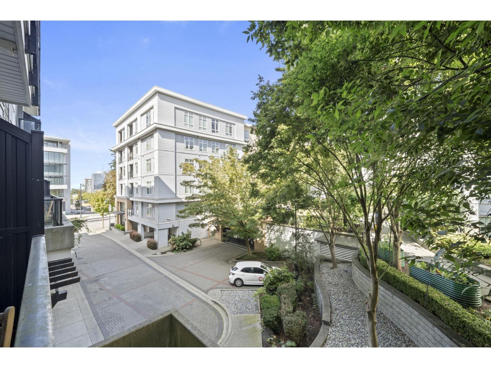216 13733 107a Avenue Property Photo 22