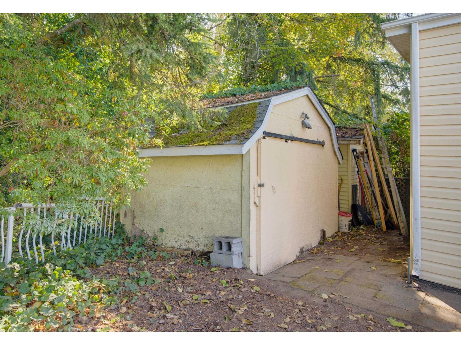 23 2270 196 Street Property Photo 29