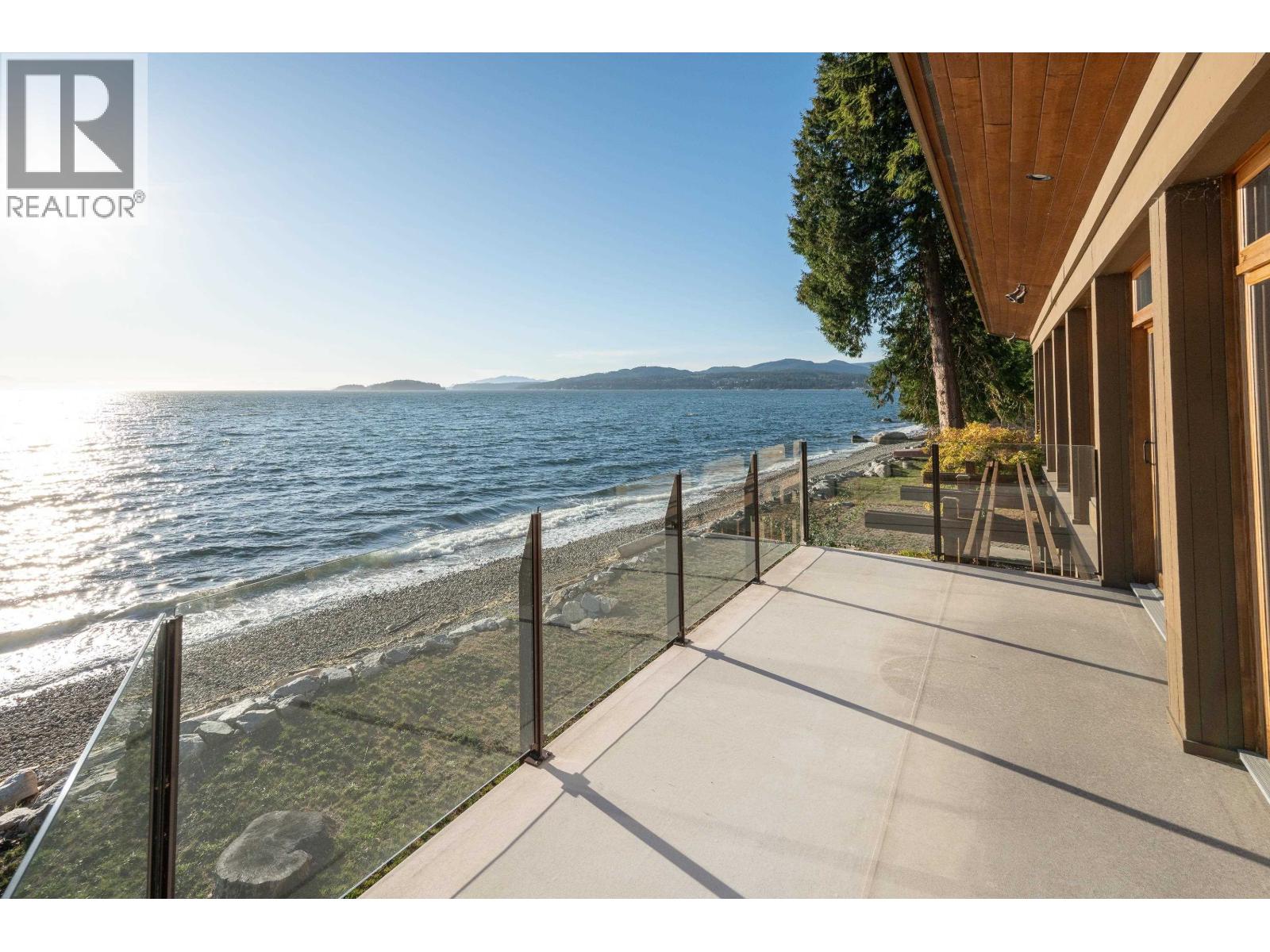 4893 Sunshine Coast Highway Property Photo 10