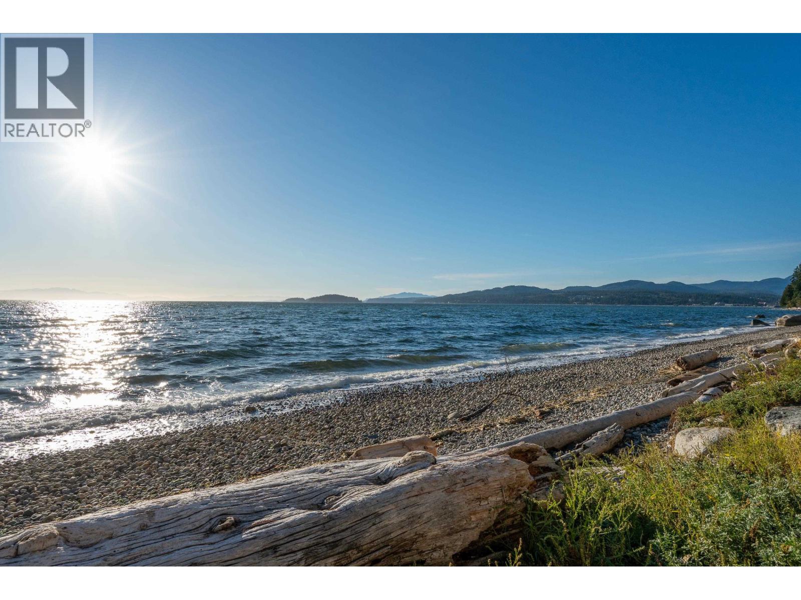4893 Sunshine Coast Highway Property Photo 11