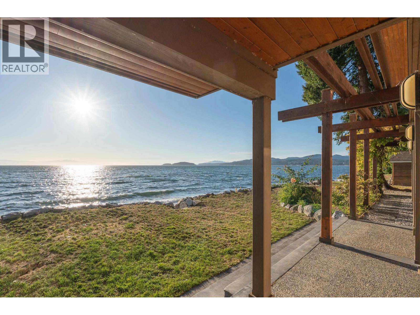 4893 Sunshine Coast Highway Property Photo 22