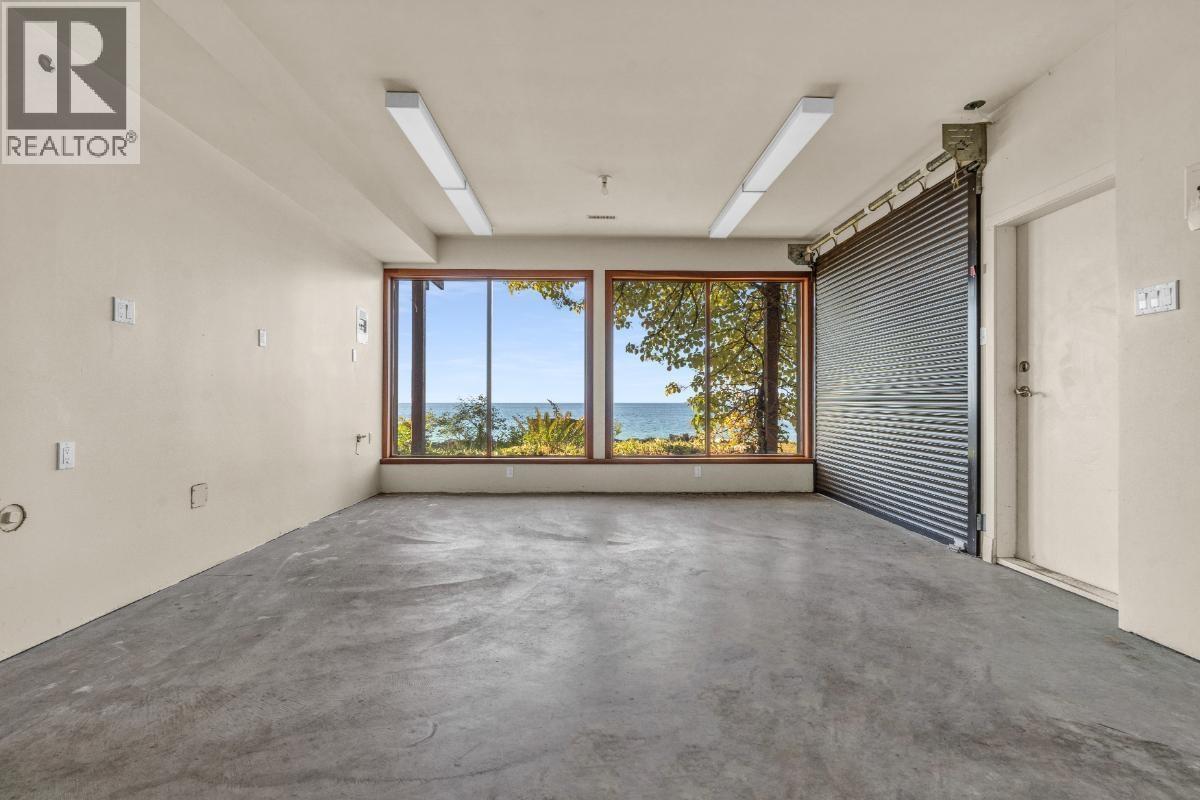 4893 Sunshine Coast Highway Property Photo 30