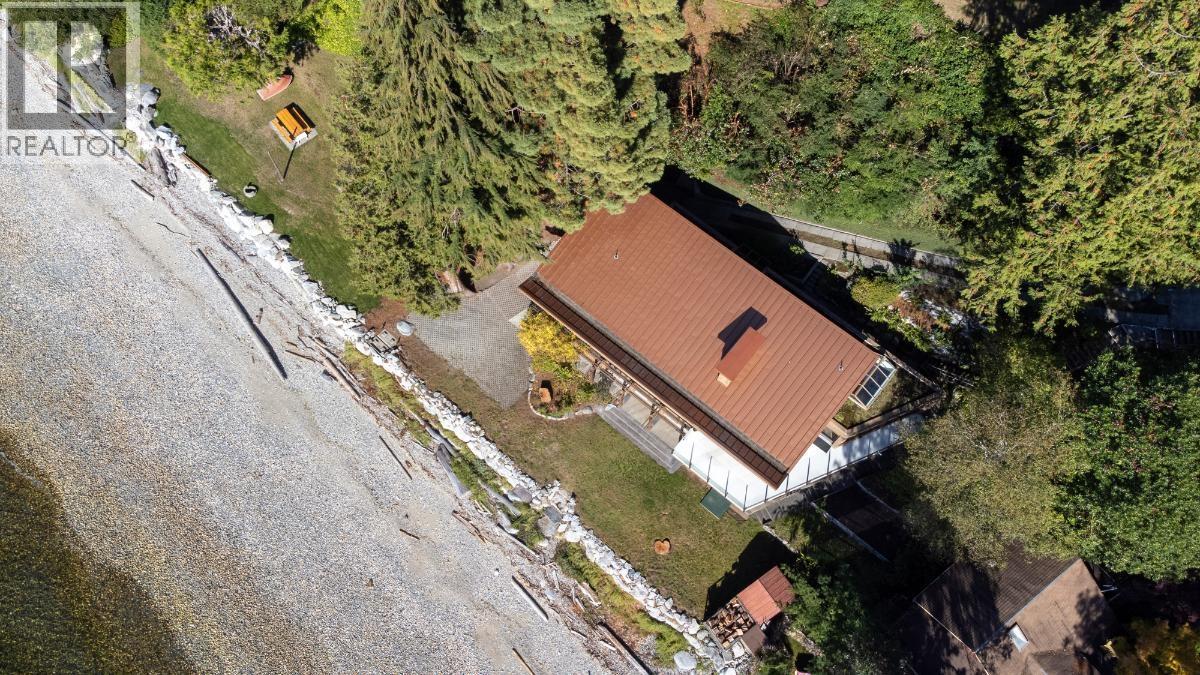 4893 Sunshine Coast Highway Property Photo 34