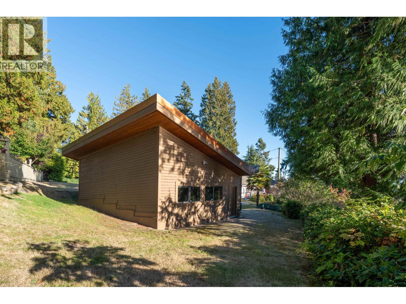 4893 Sunshine Coast Highway Property Photo 37