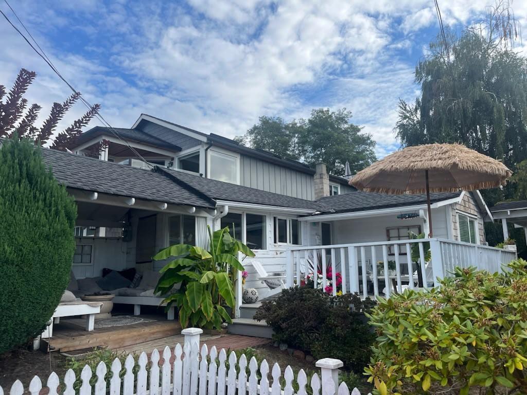 932 HABGOOD STREET Property Photo 1
