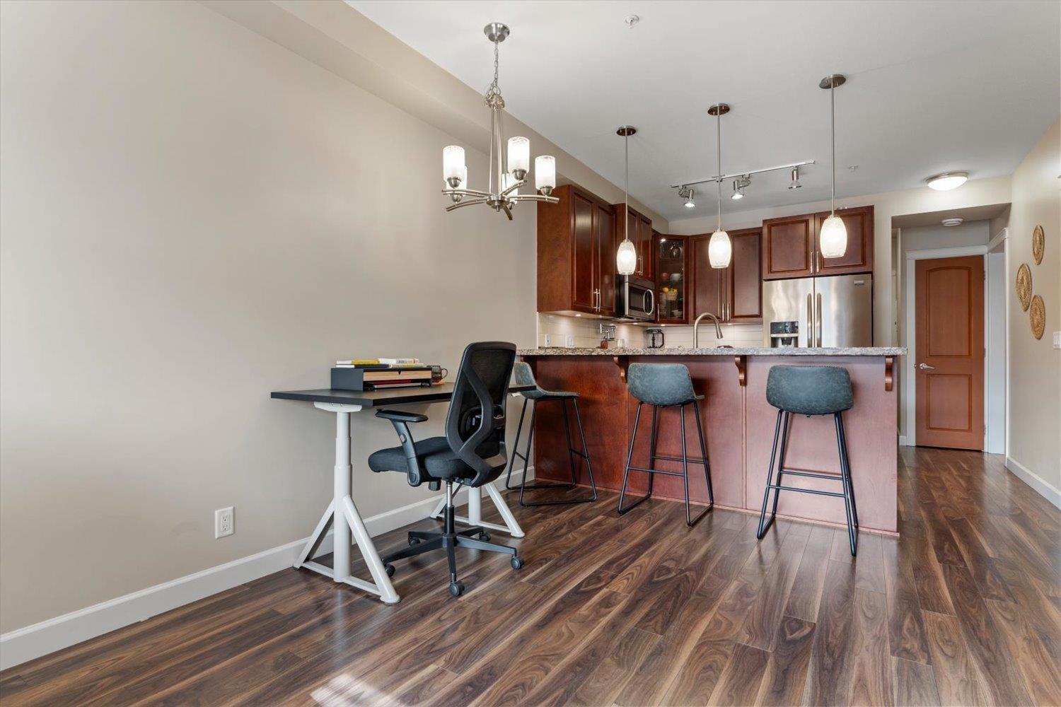401 8157 207 Street Property Photo 10