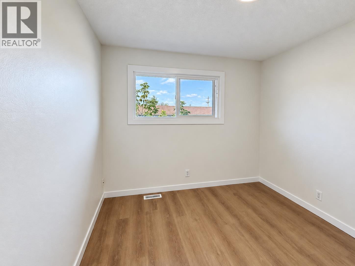 H107 1900 Strathcona Avenue Property Photo 11