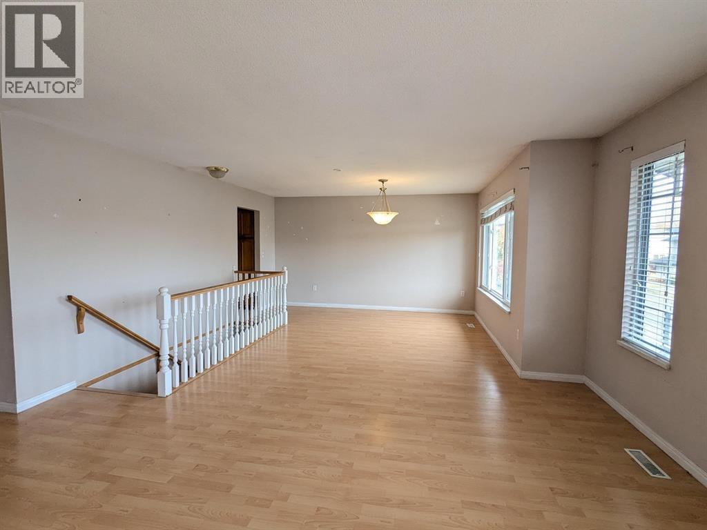 5531 Oliver Drive Property Photo 4