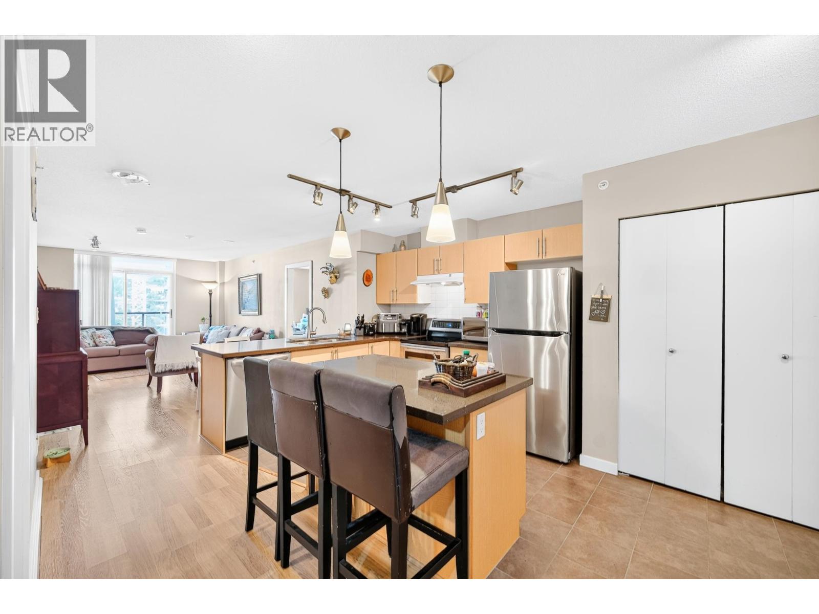 2301 1178 Heffley Crescent Property Photo 9
