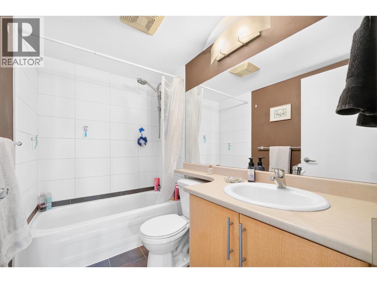 2301 1178 Heffley Crescent Property Photo 13