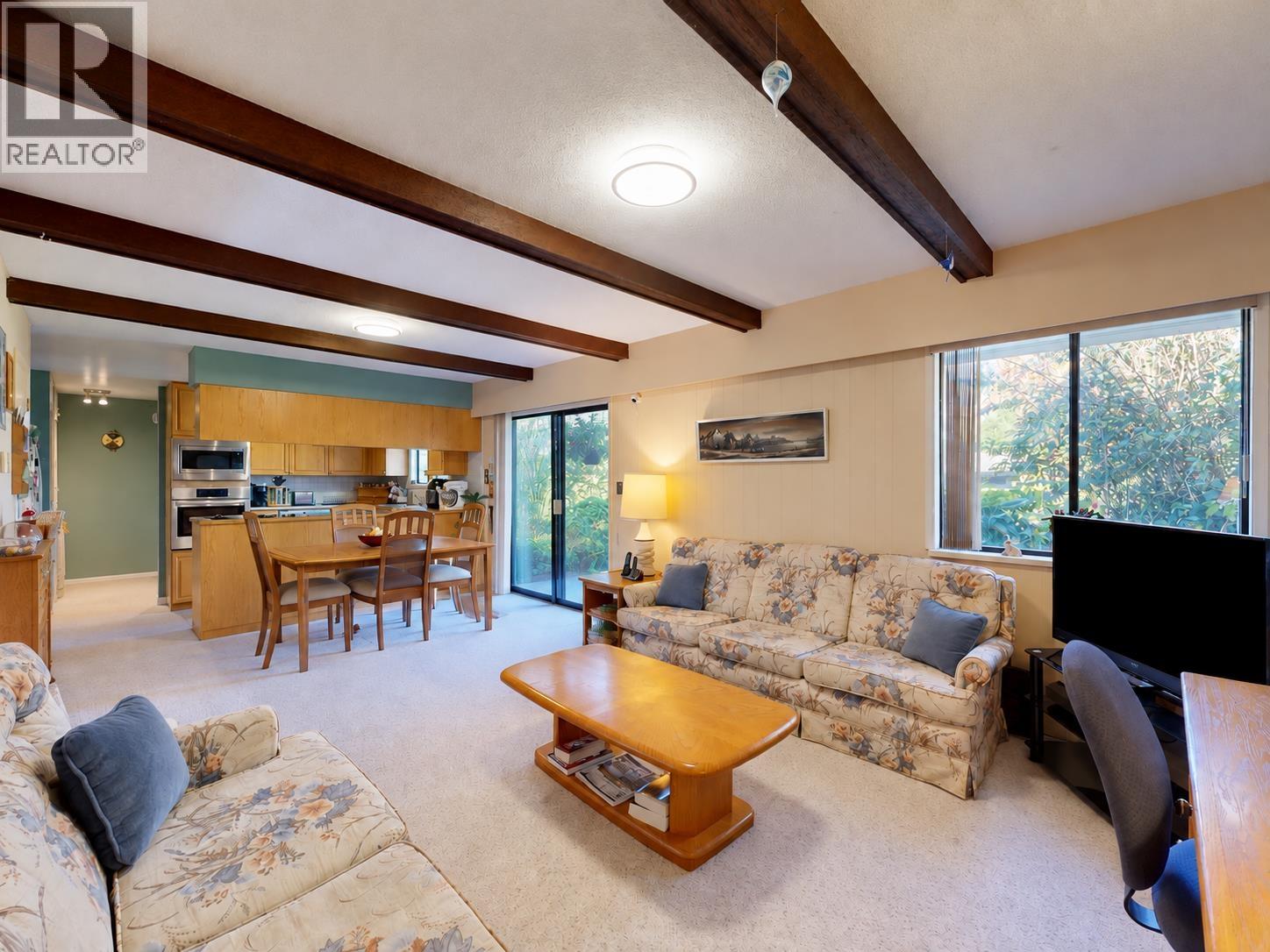 5411 Grove Avenue Property Photo 8