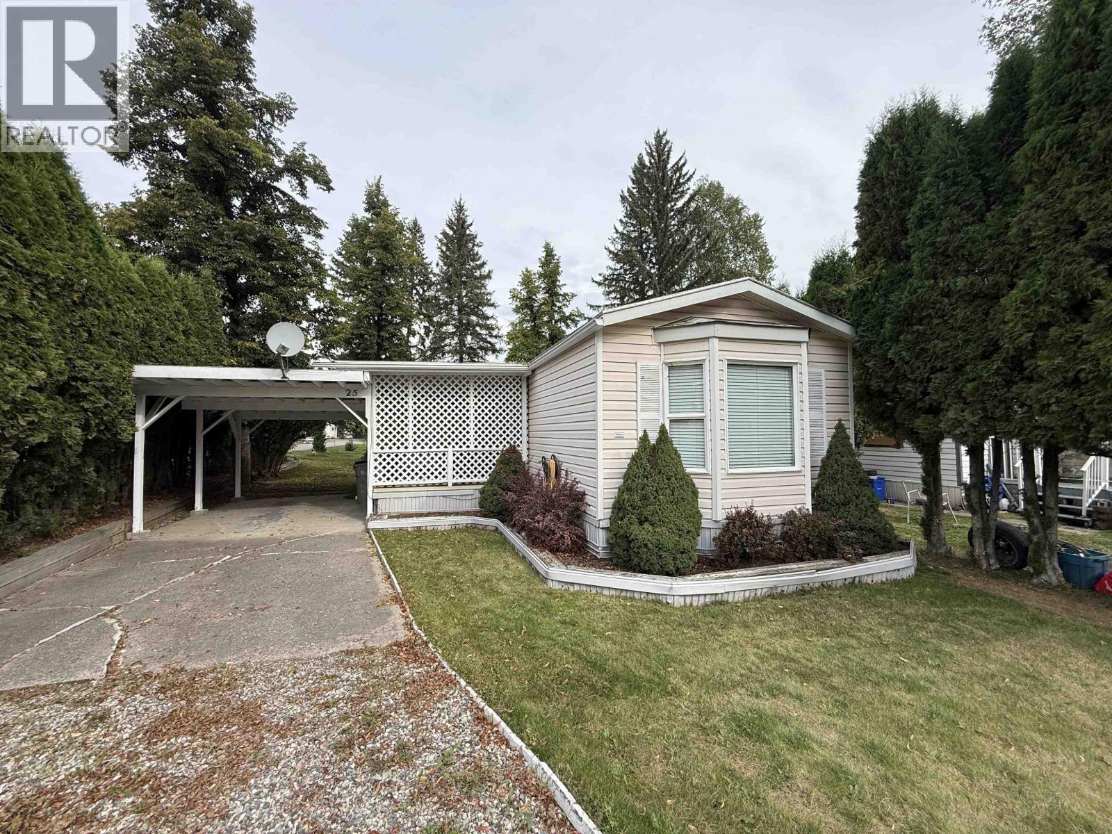 25 654 North Fraser Drive Photo de la propriété 1
