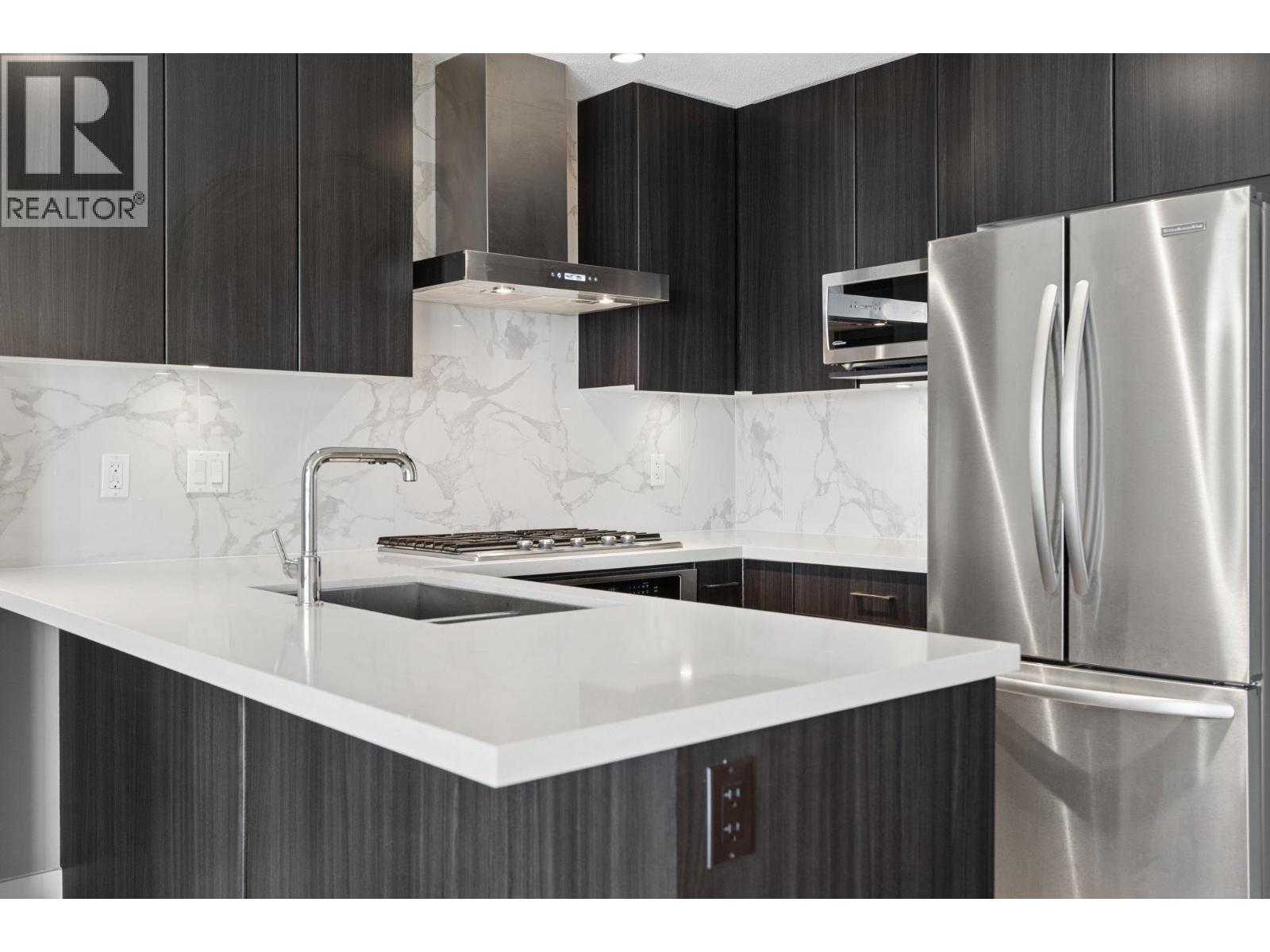 2806 4189 HALIFAX STREET Property Photo 1