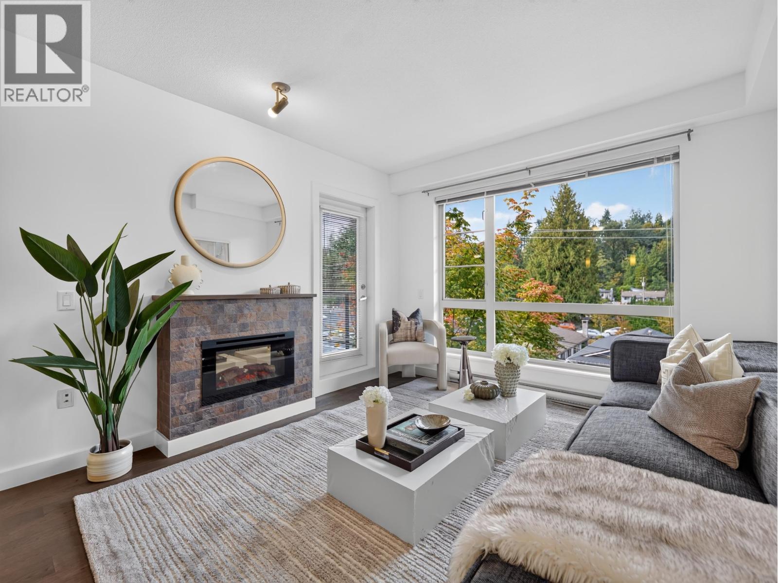 316 1330 Marine Drive Property Photo 1