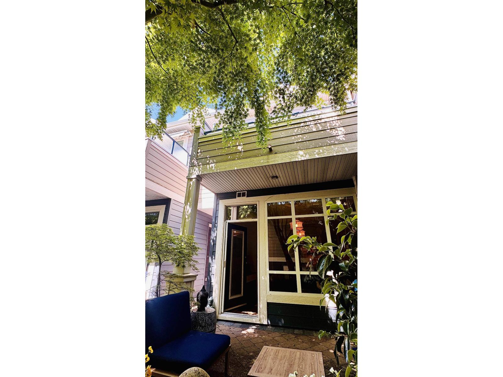 3 15161 Prospect Avenue Property Photo 29
