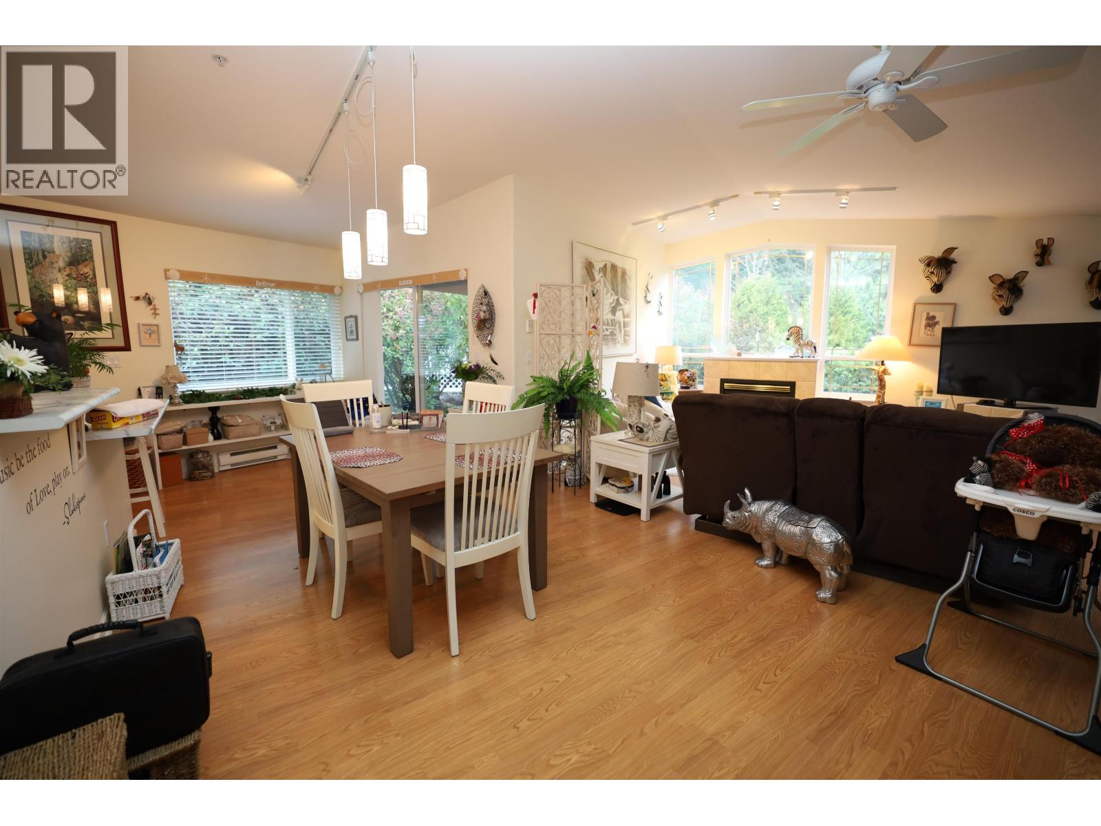312 1585 Field Road Property Photo 14