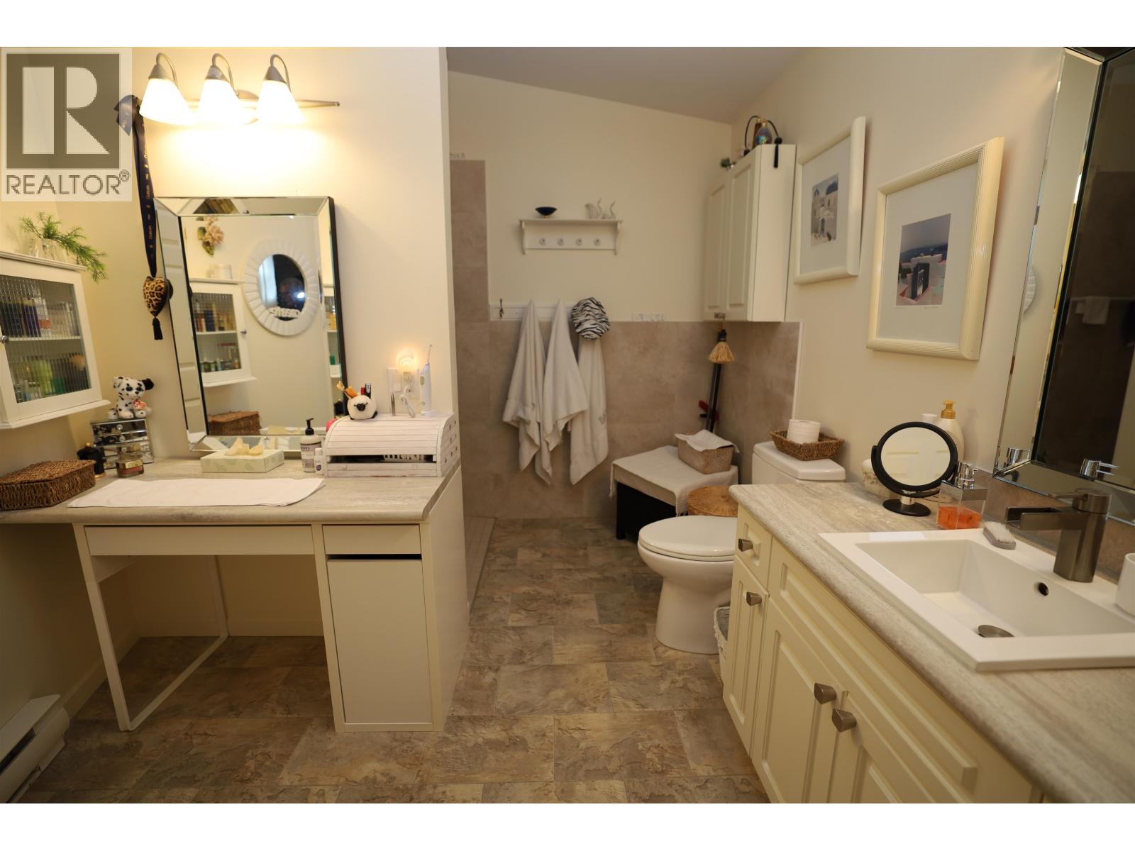 312 1585 Field Road Property Photo 15