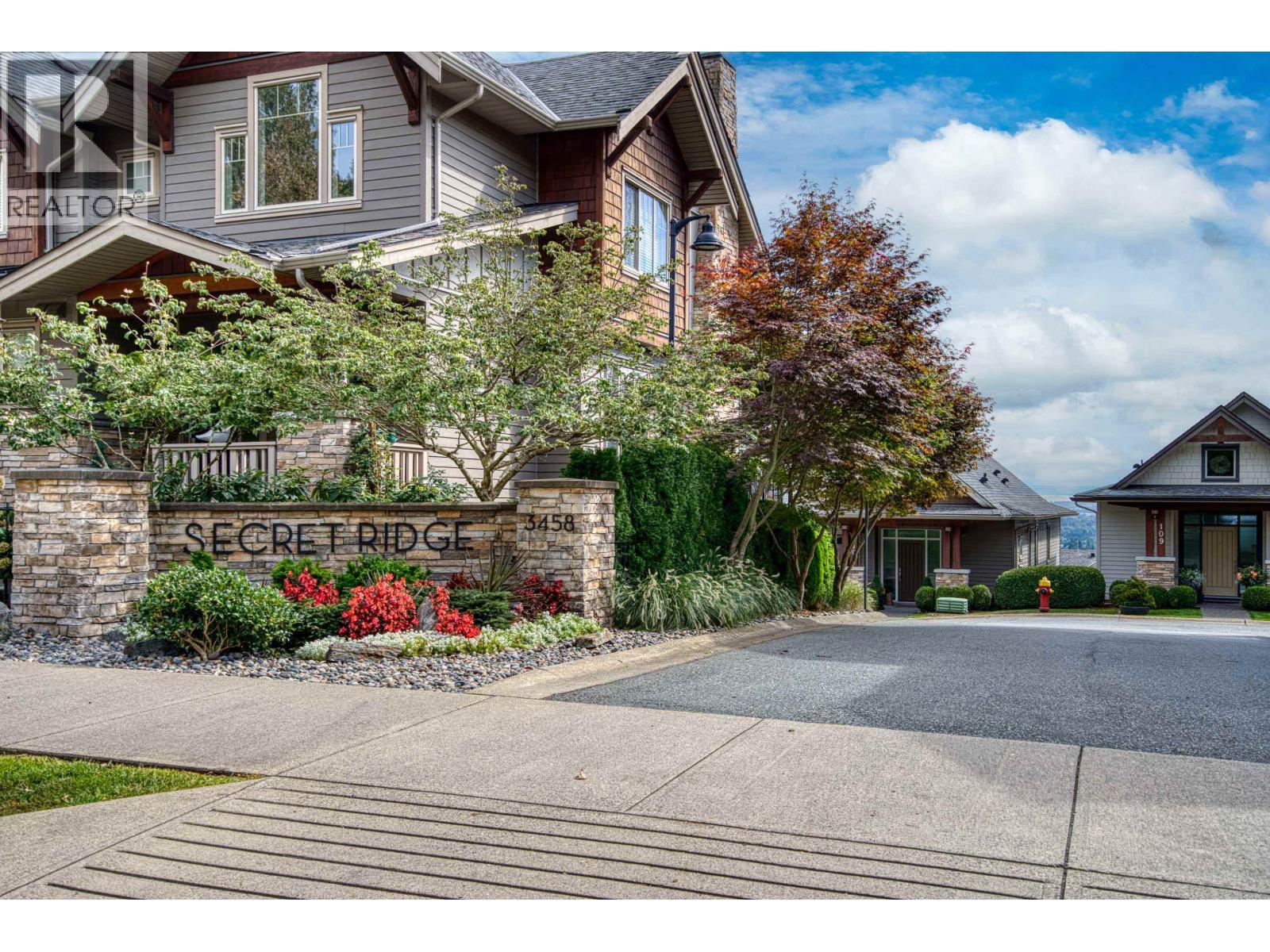 107 3458 Burke Village Promenade Property Photo 1