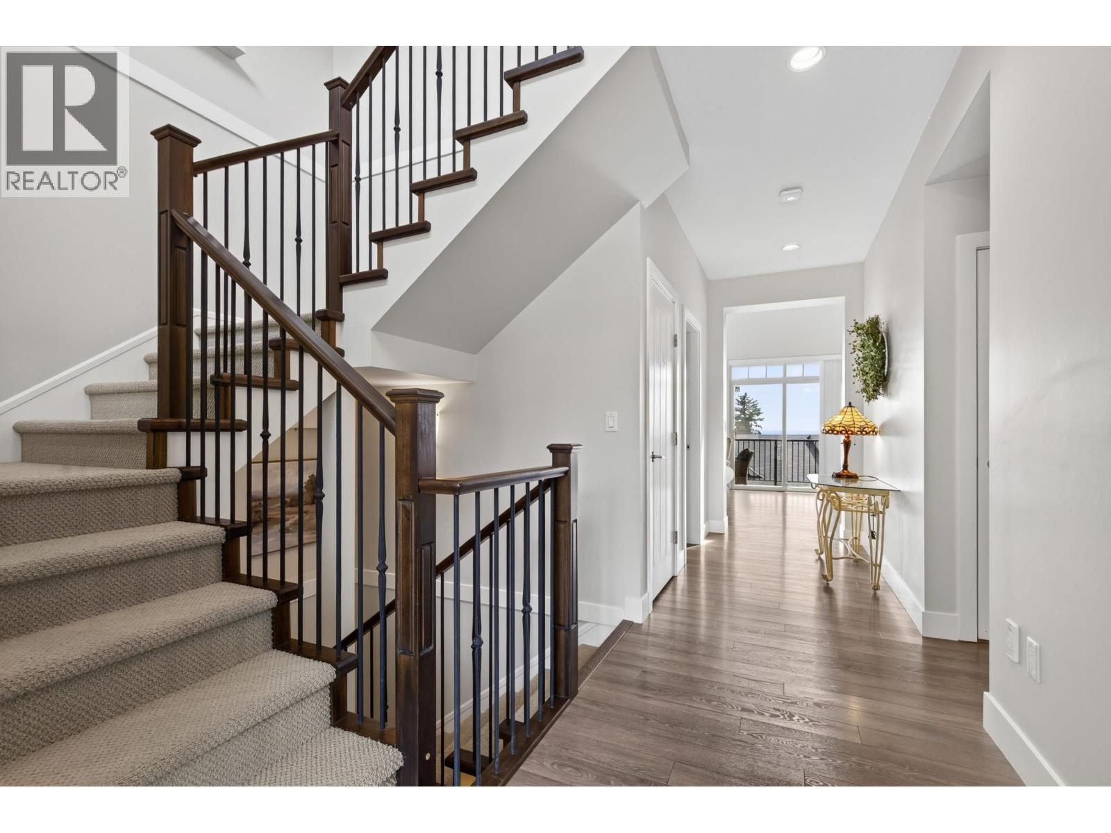 107 3458 Burke Village Promenade Property Photo 5