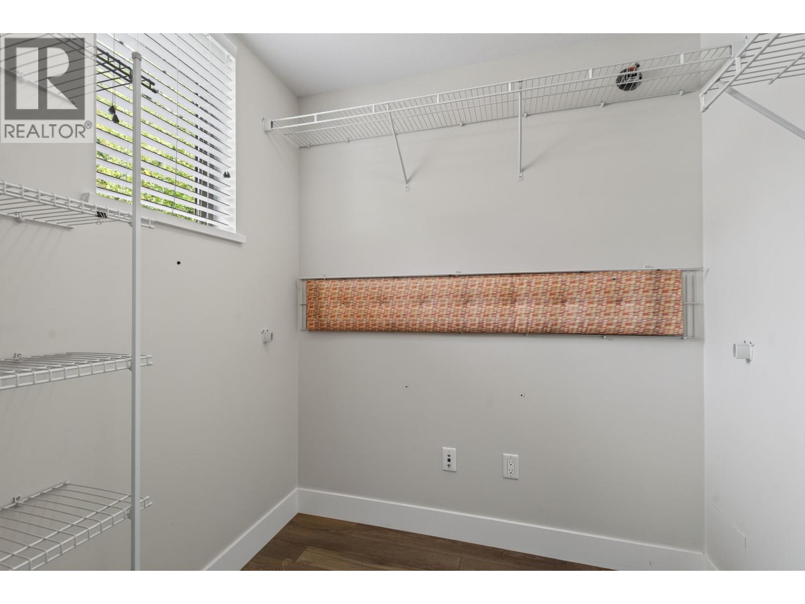 107 3458 Burke Village Promenade Property Photo 7
