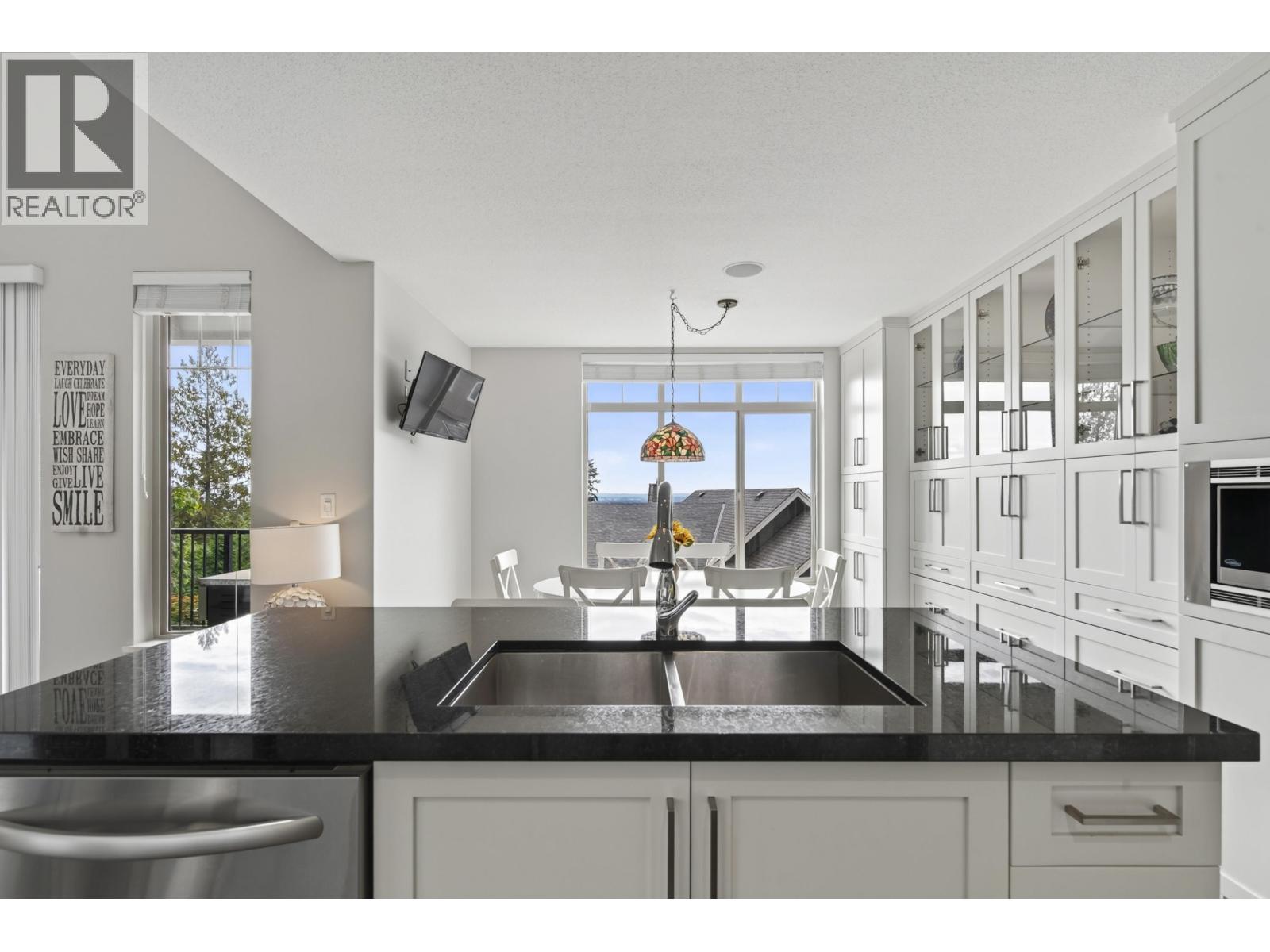 107 3458 Burke Village Promenade Property Photo 14