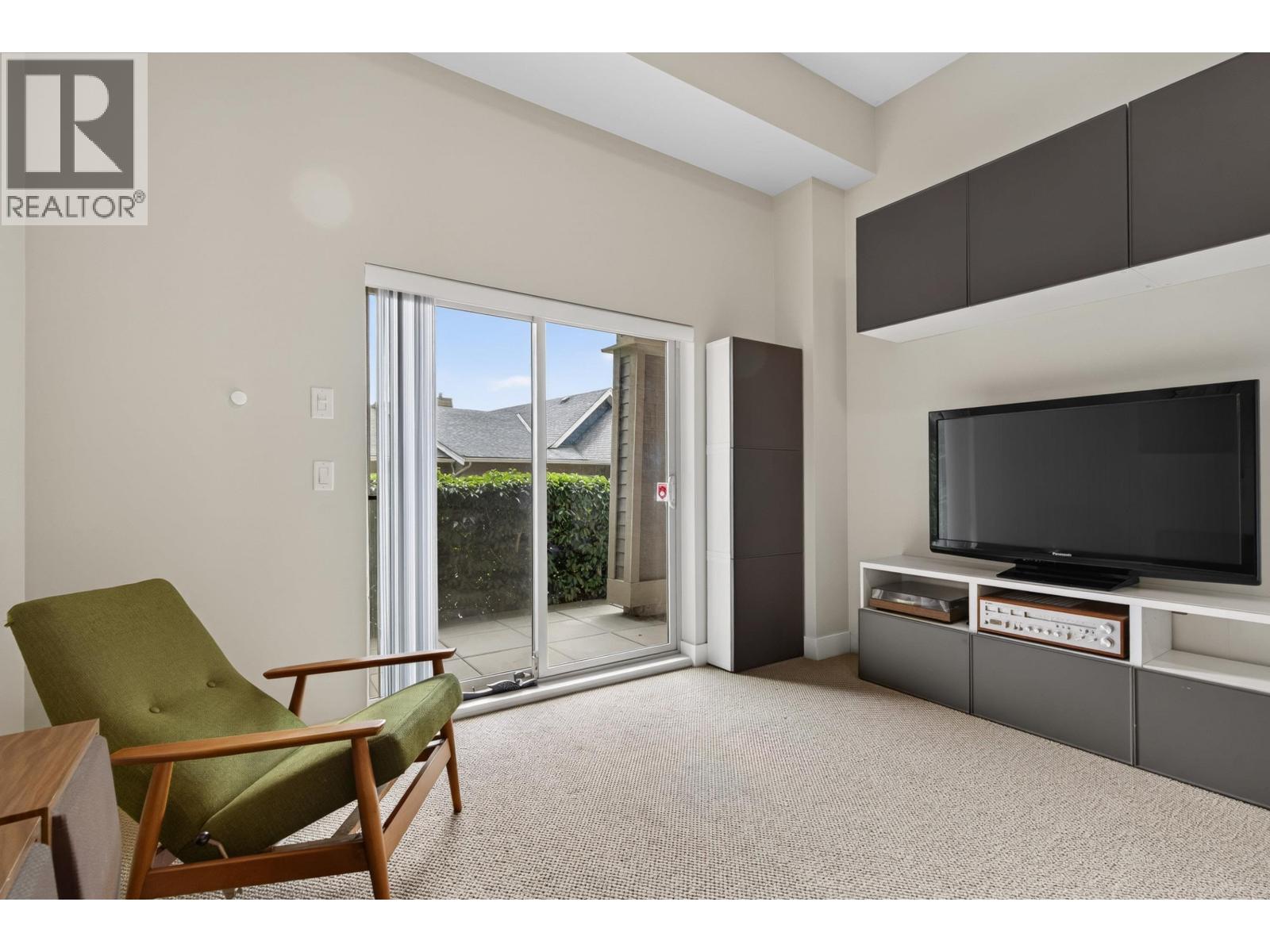 107 3458 Burke Village Promenade Property Photo 34