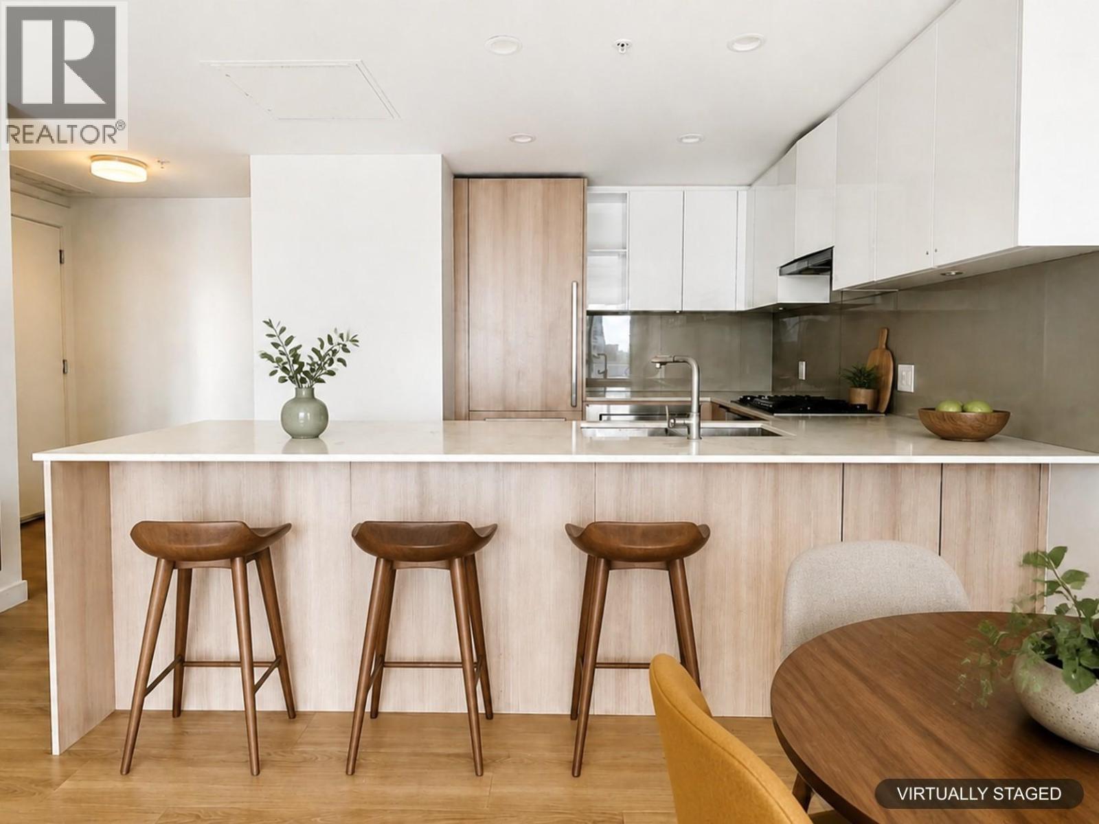 1001 618 Carnarvon Street Property Photo 1