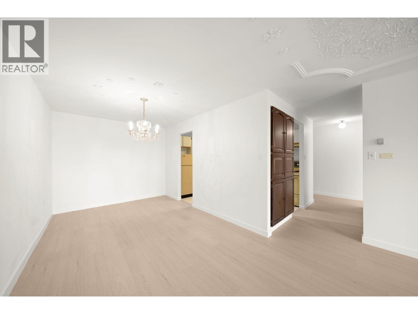 1002 6651 Minoru Boulevard Property Photo 4