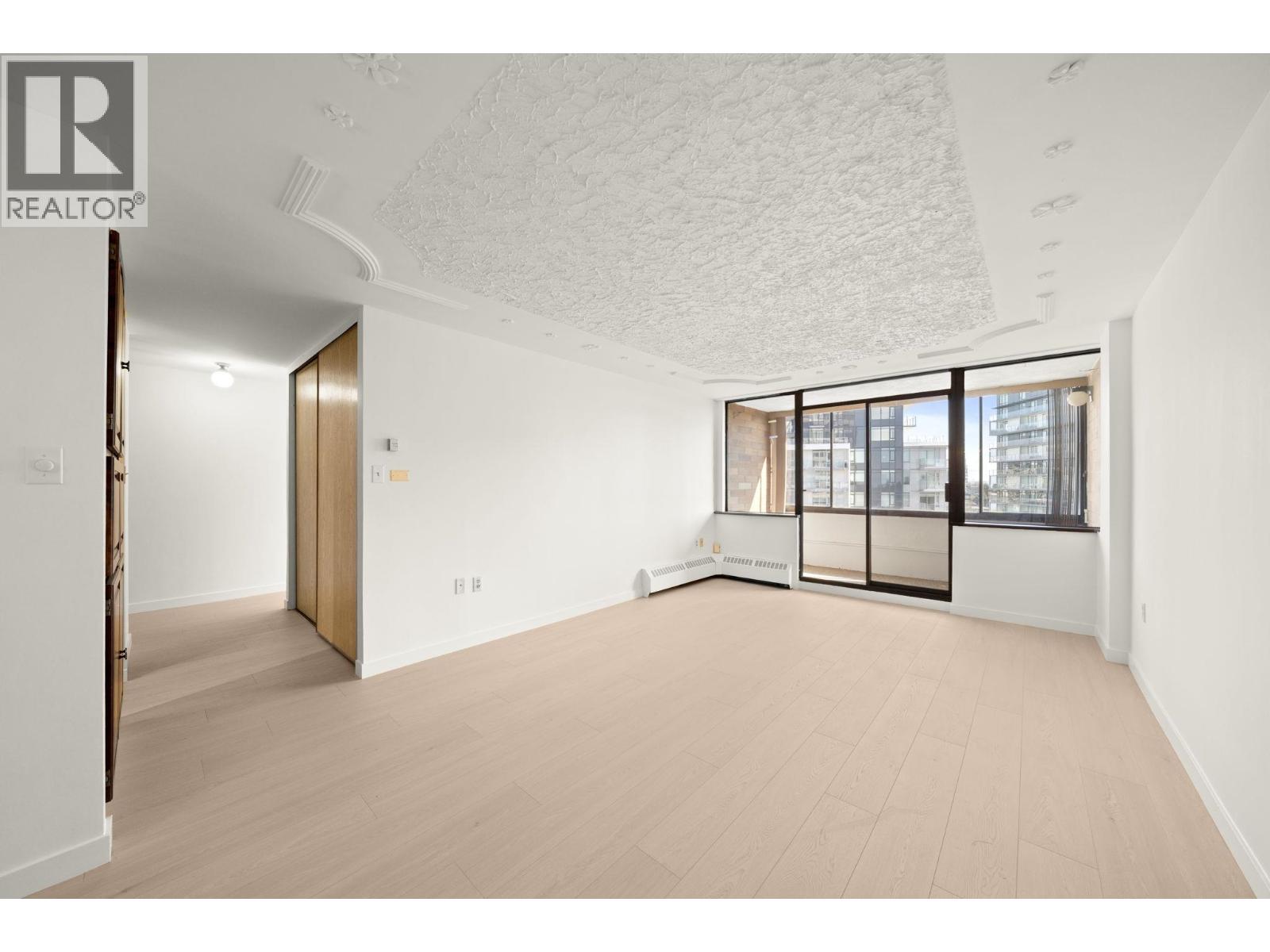 1002 6651 Minoru Boulevard Property Photo 9