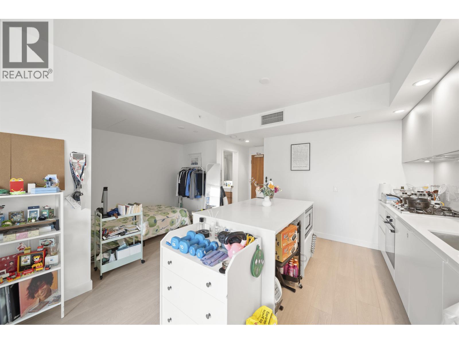 903 6537 Telford Avenue Property Photo 11
