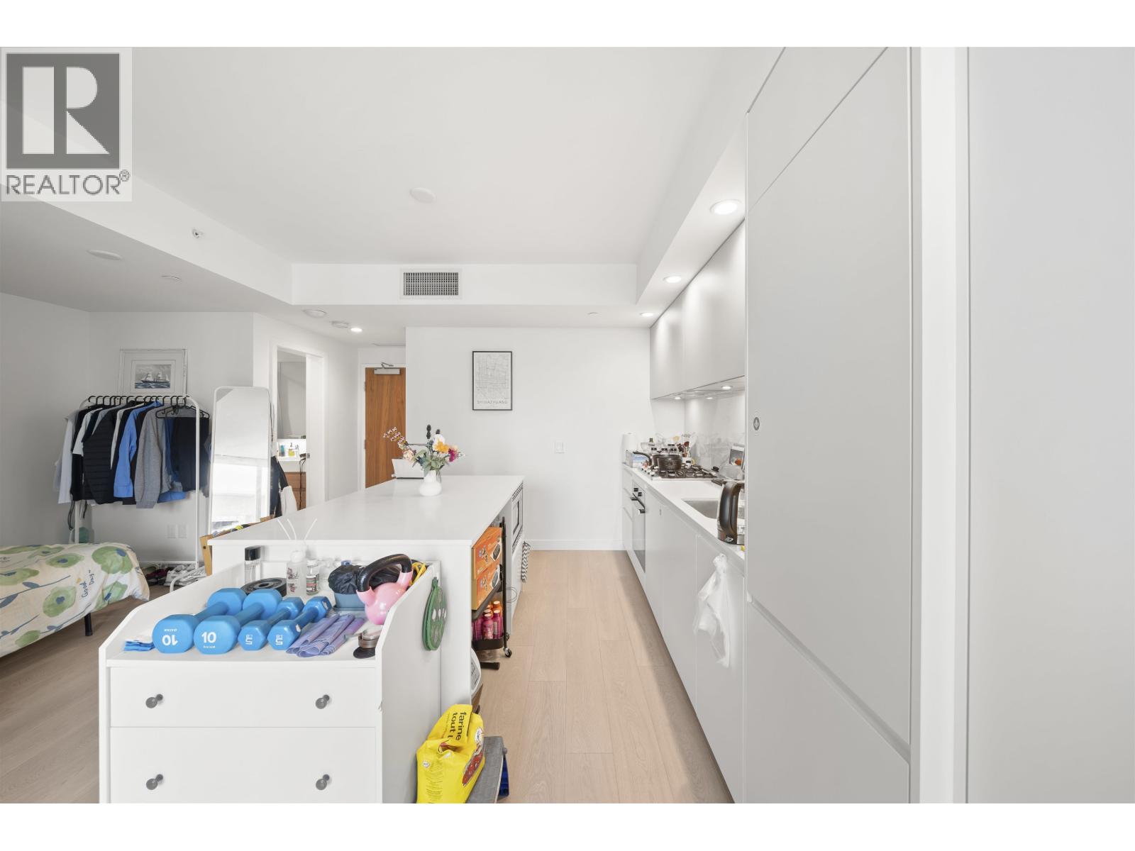903 6537 Telford Avenue Property Photo 12