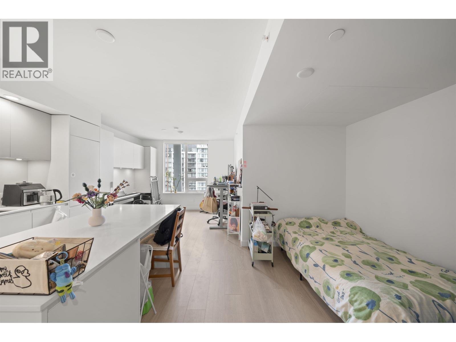 903 6537 Telford Avenue Property Photo 14