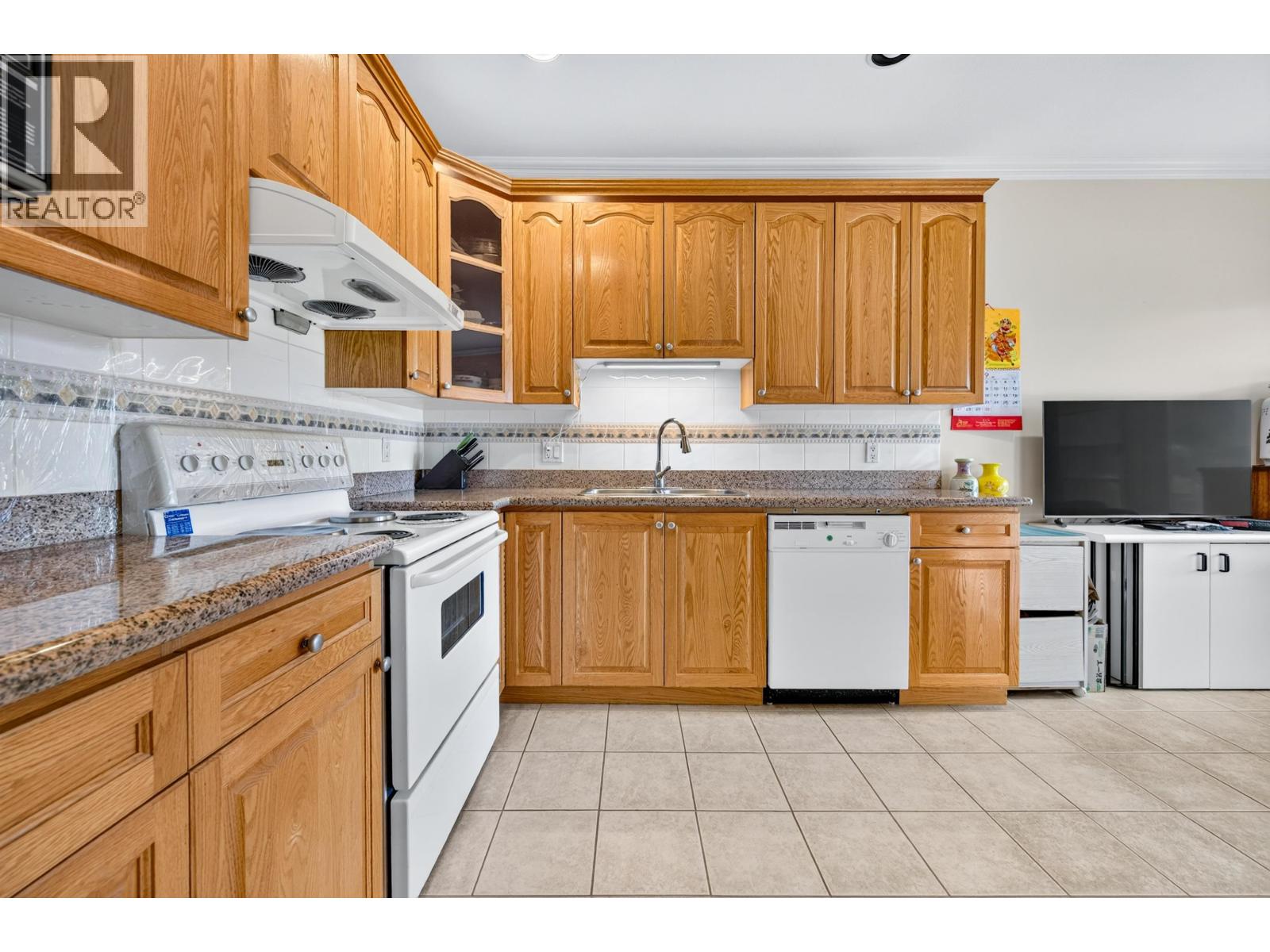 650 W 70th Avenue Property Photo 10