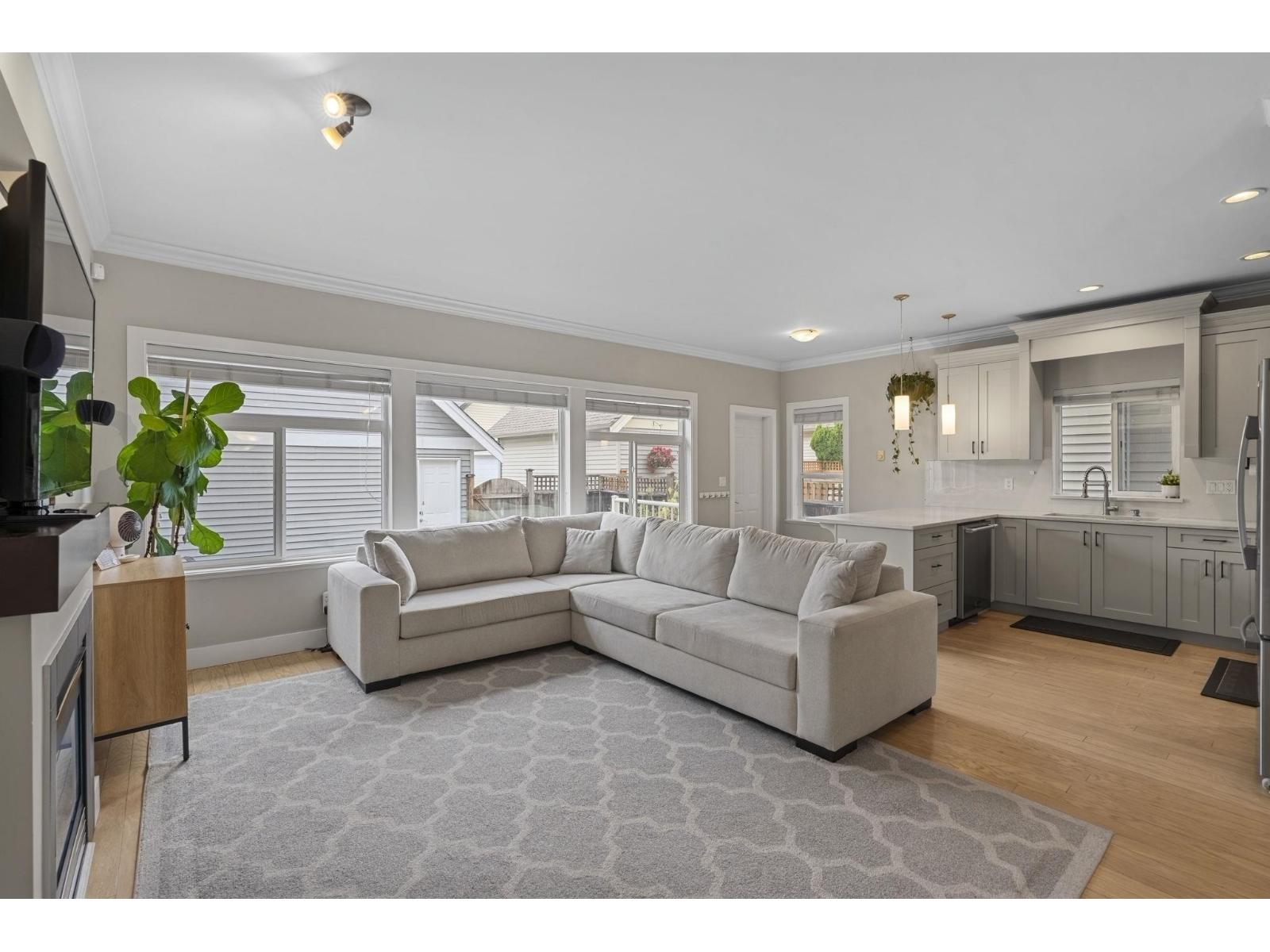 6679 193 Street Property Photo 1