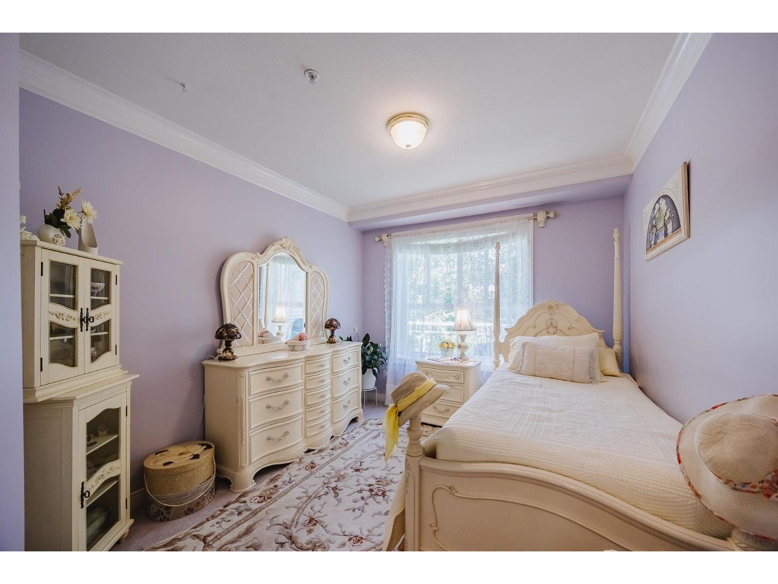 407 8115 121a Street Property Photo 24