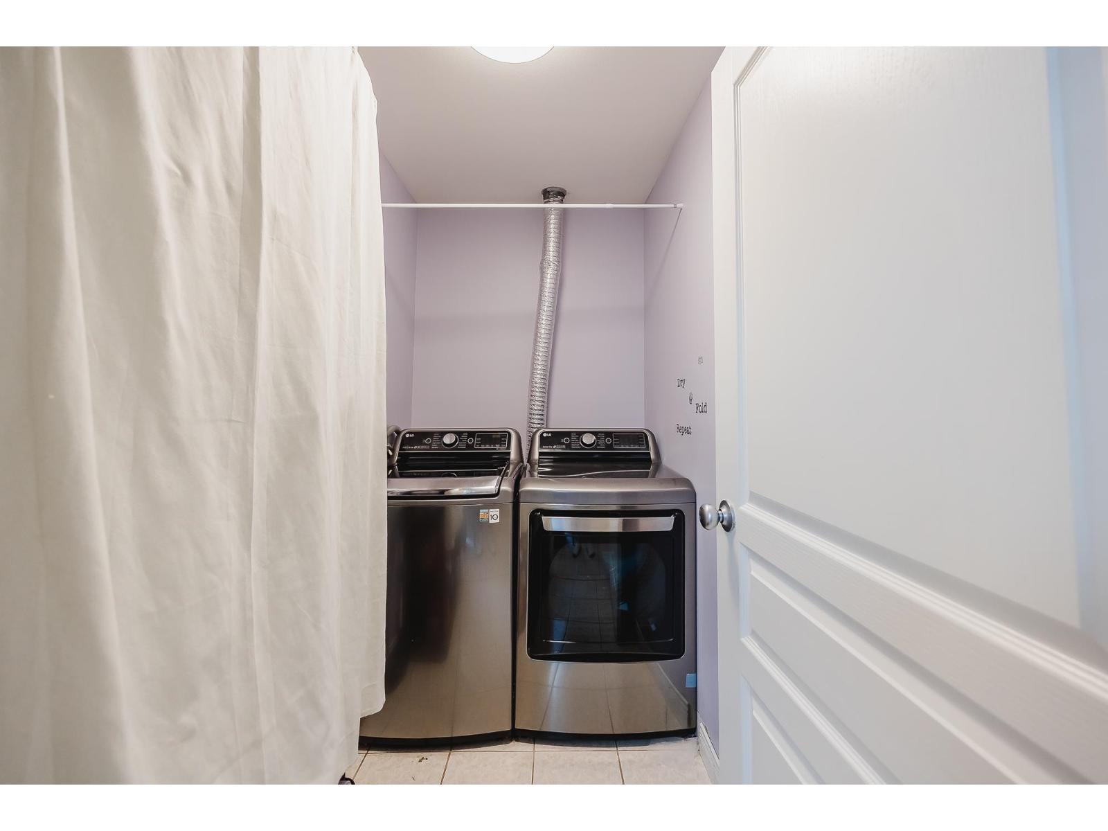407 8115 121a Street Property Photo 27