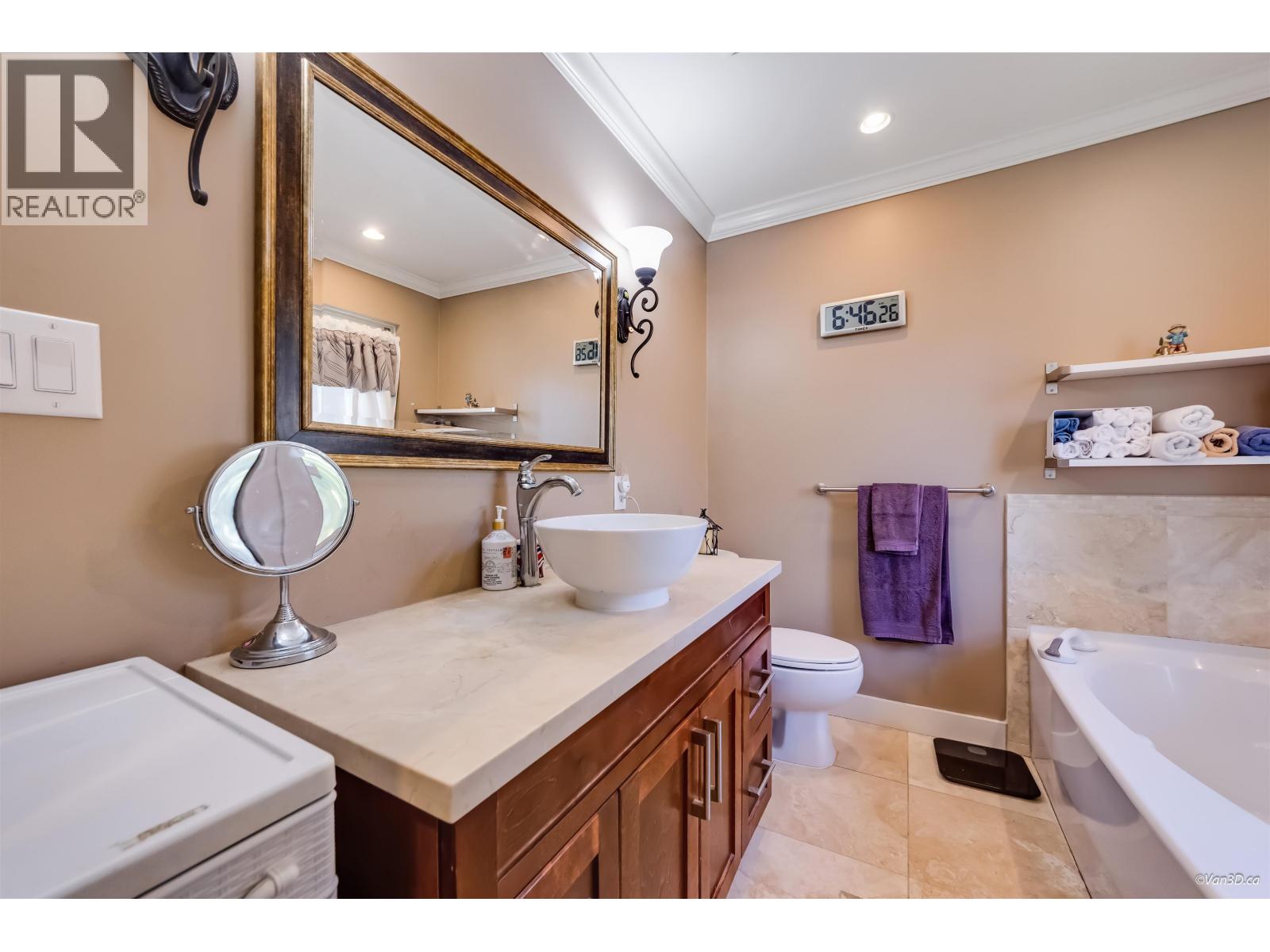 2245 Gale Avenue Property Photo 17